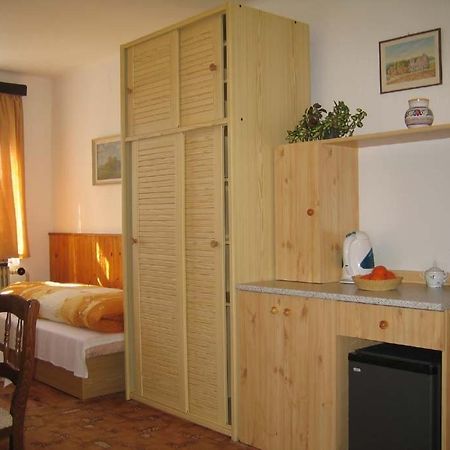 Penzion Nevcehle Urbanov 외부 사진